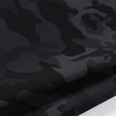 Qual è la qualità del tessuto a coste tagliato a misura?